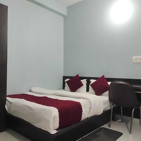 Hotel O Home Aditya Inn Suits Homestay Ayodhya Eksteriør billede