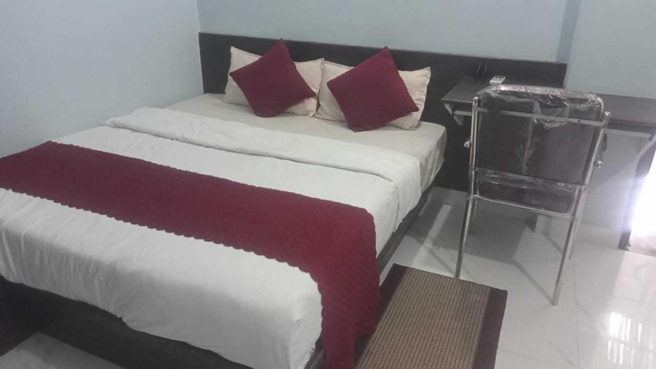 Hotel O Home Aditya Inn Suits Homestay Ayodhya Eksteriør billede